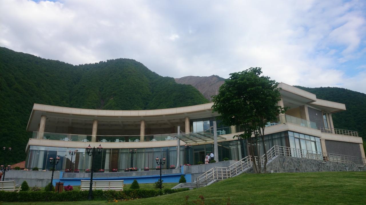 מלון Sheki Park מראה חיצוני תמונה