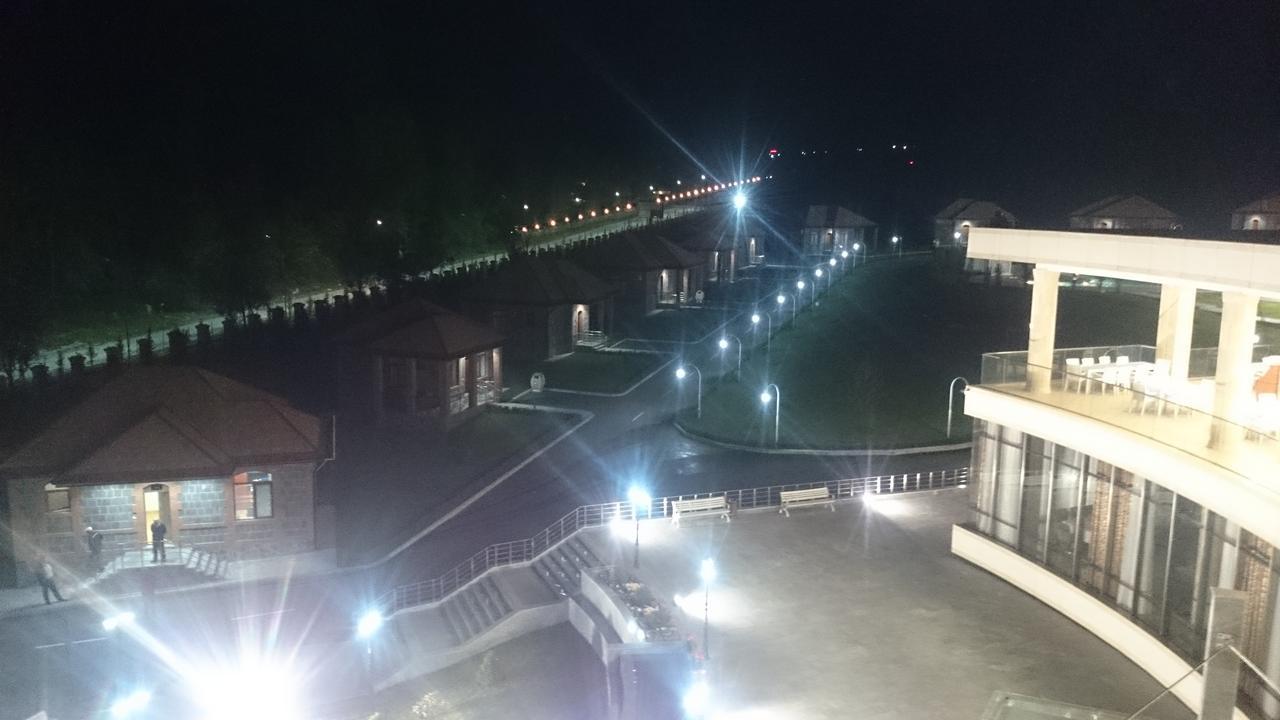 מלון Sheki Park מראה חיצוני תמונה