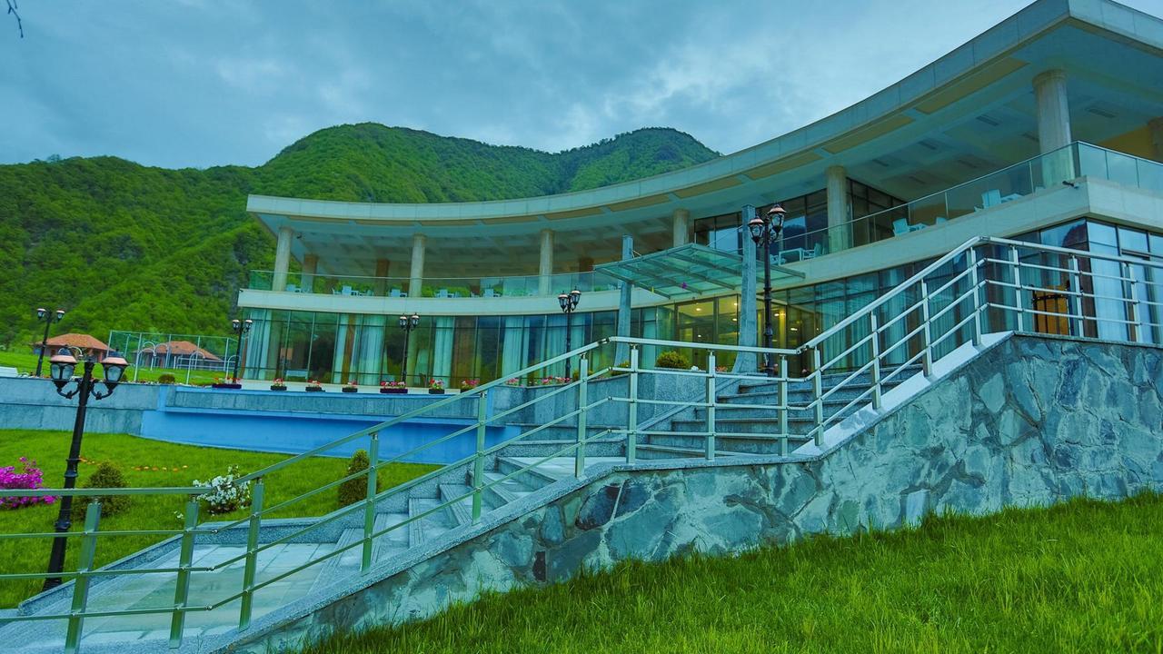 מלון Sheki Park מראה חיצוני תמונה