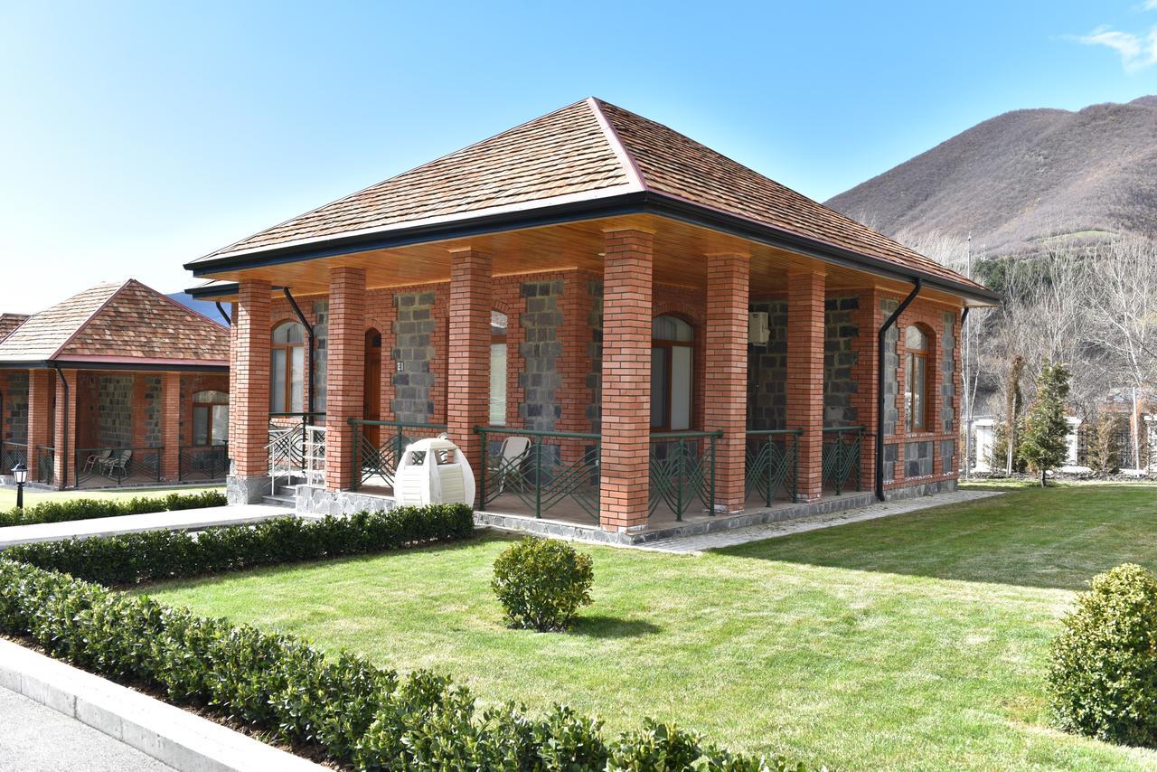 מלון Sheki Park מראה חיצוני תמונה